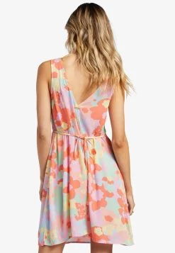 Billabong FEEL THE LOVE - Freizeitkleid - Peach Pie -Billabong d4ec57fd7efb4e5f89c29cdfcf943f4d